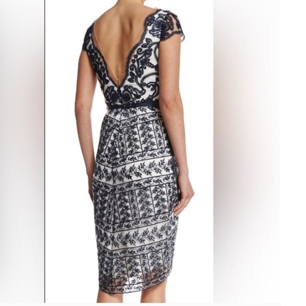Marchesa Notte Lace V-Neck Asymmetrical Wrap Cocktail Dress - Black/Ivory size 2 - Picture 2 of 10